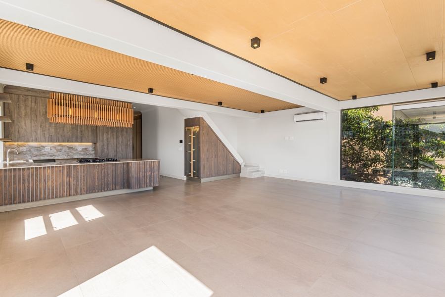 3 Bedroom Property for Sale in Fresnaye Western Cape